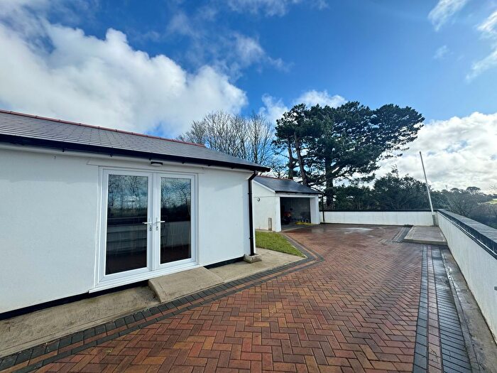 2 Bedroom Bungalow To Rent In Truro, TR1