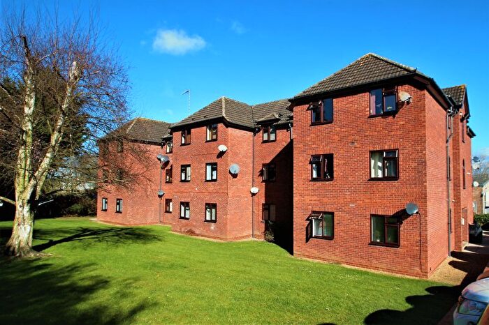 1 Bedroom Flat To Rent In Wood Street, Rugby, CV21