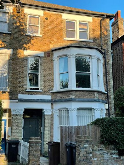 2 Bedroom Flat To Rent In Fordwych Road, London, NW2