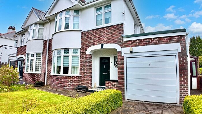 3 Bedroom Semi-Detached House For Sale In Sunnybank Road, Blackwood, NP12