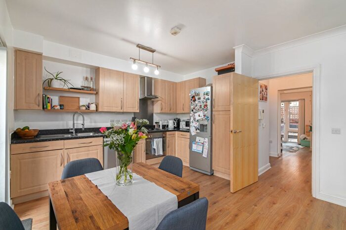 2 Bedroom Flat For Sale In Bergen Apartment, High Road, N17