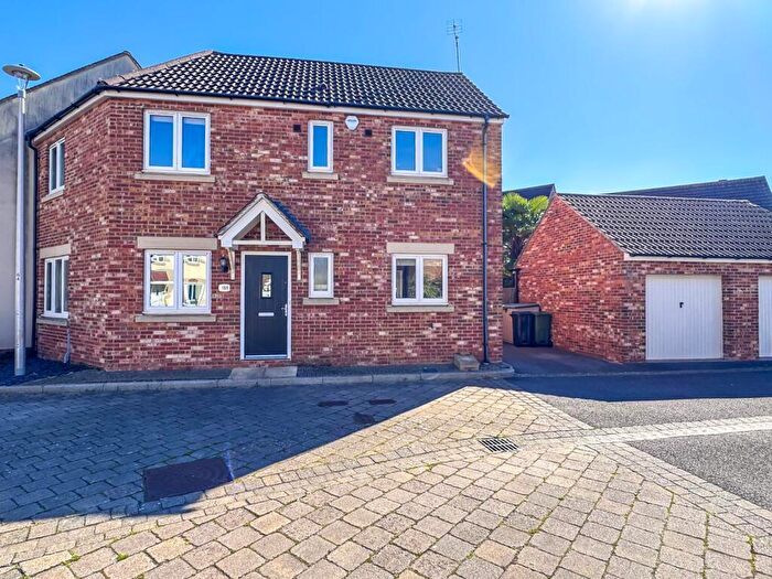 3 Bedroom Semi-Detached House For Sale In Phoenix Way, Portishead, North Somerset, BS20