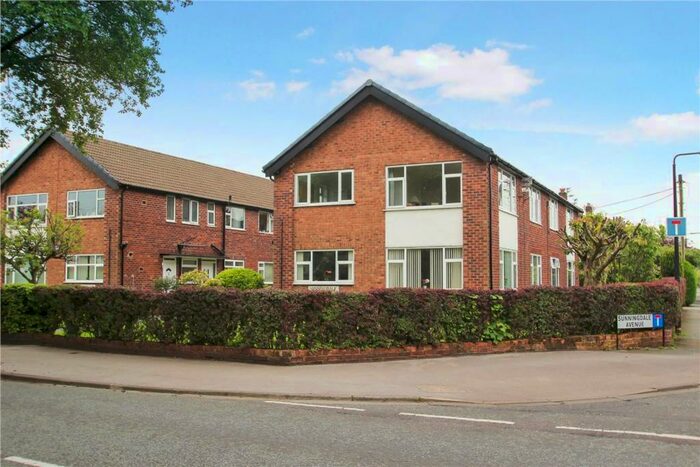 2 Bedroom Apartment To Rent In Sunningdale Court, Northenden Road, Sale, M33