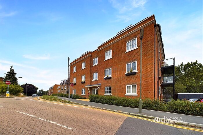 3 Bedroom Flat To Rent In Mill Road, Epsom, Surrey., KT17