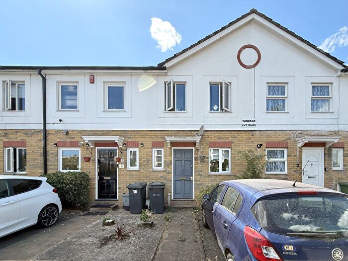 2 Bedroom Terraced House For Sale In Amersham Grove, New Cross, SE14