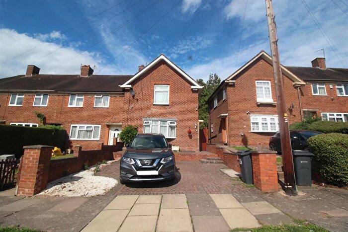 3 Bedroom End Of Terrace House For Sale In Kelynmead Road, Birmingham, B33