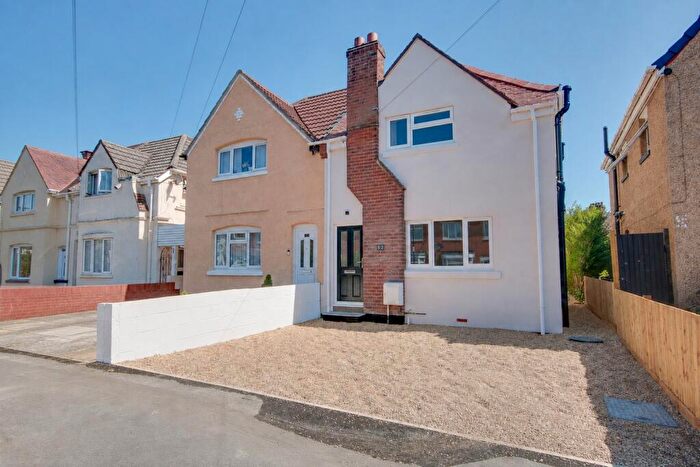3 Bedroom Semi-Detached House For Sale In Itchen! No Forward Chain! Fully Refurbished! Sociable Kitchen!, SO19