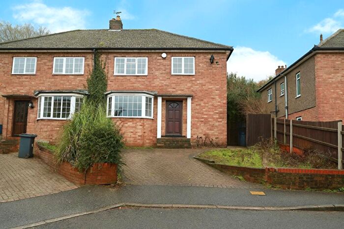 3 Bedroom Semi Detached House For Sale In New Road Close, High Wycombe, HP12