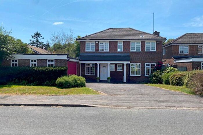 4 Bedroom Detached House To Rent In Mandeville Road, Prestwood, HP16