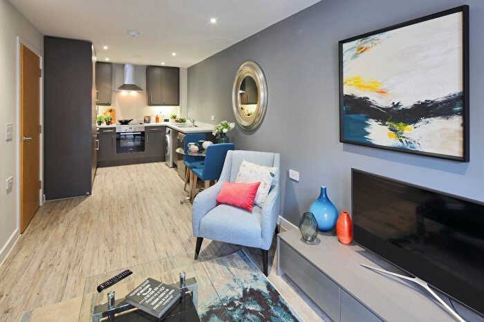 2 Bedroom Flat To Rent In Bernard Street, Ocean Village, SO14