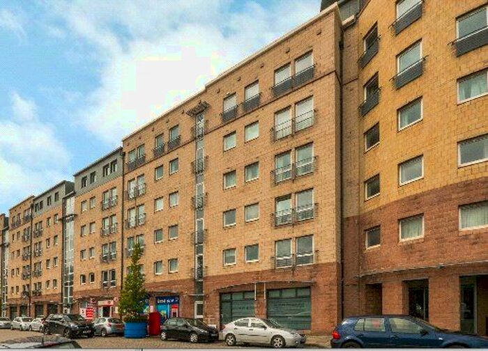 2 Bedroom Flat To Rent In Constitution Street, Edinburgh, EH6