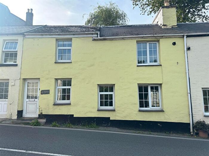 2 Bedroom Terraced House For Sale In Newbridge Hill, Gunnislake, PL18