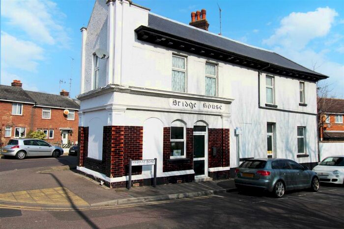 1 Bedroom House To Rent In Medway Road, Gillingham, ME7