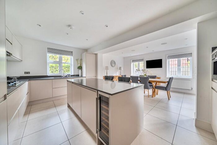 4 Bedroom Detached House To Rent In Undisclosed, Bramcote, Nottingham, Nottinghamshire, NG9