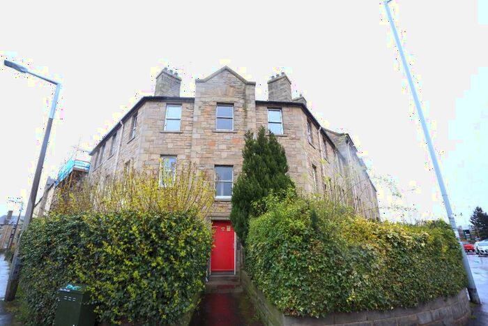 3 Bedroom Flat To Rent In Portobello Road, Piersfield, Edinburgh, EH8