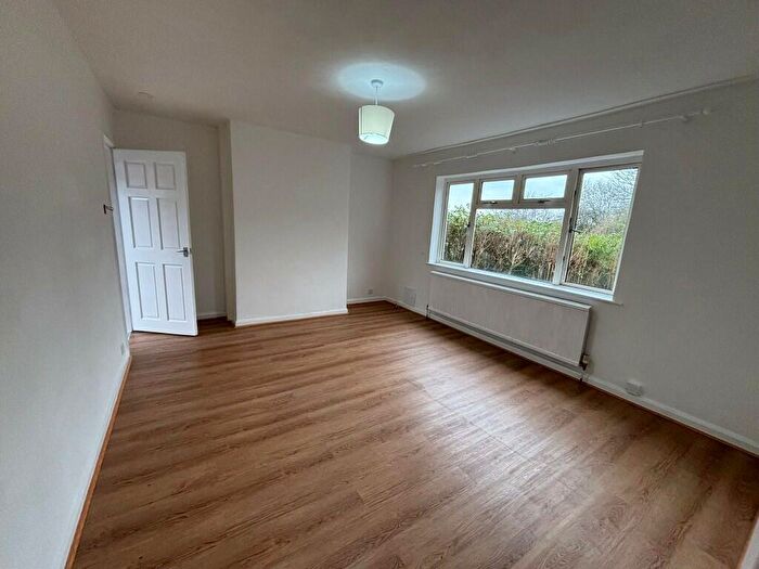 2 Bedroom End Of Terrace House To Rent In Wykebeck Avenue, Leeds, West Yorkshire, LS9