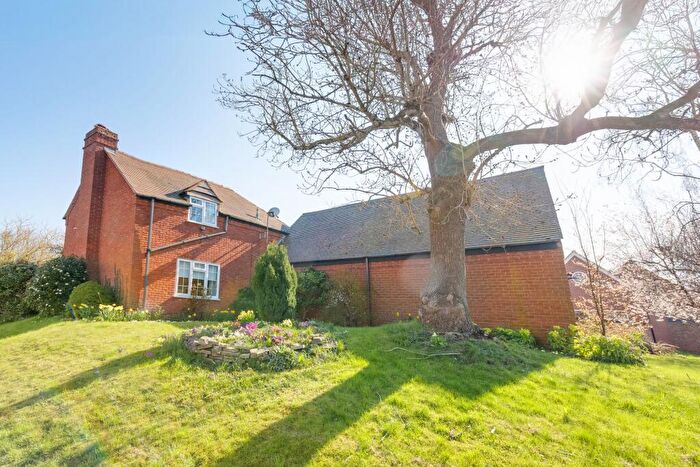 2 Bedroom Terraced House For Sale In The Old Square, Shottery, CV37