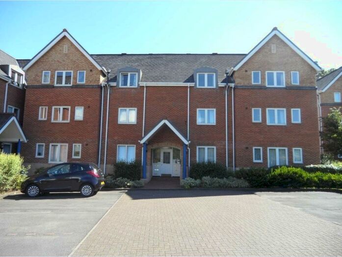 2 Bedroom Apartment To Rent In The Moorings, Penarth Marina, Penarth, CF64