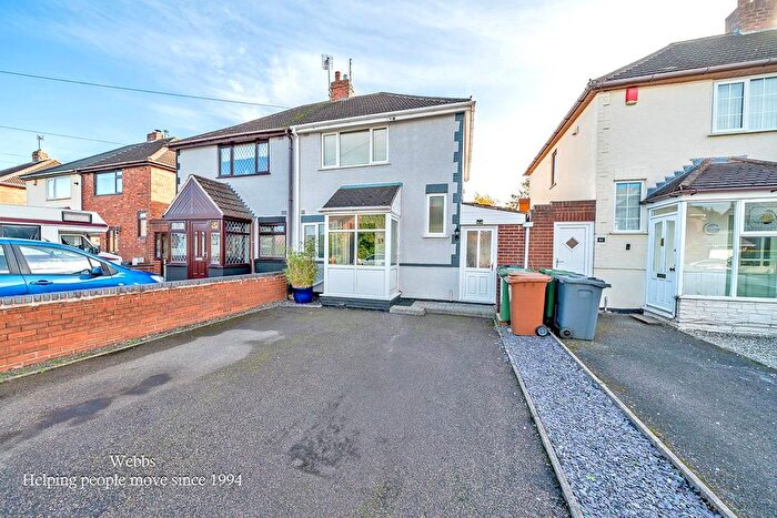 3 Bedroom Semi Detached House For Sale In Norbury Avenue, Walsall, WS3