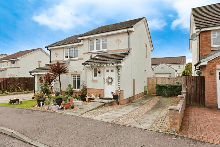 2 Bedroom Semi-Detached House For Sale In Calender Avenue, Kirkcaldy, Fife, KY1