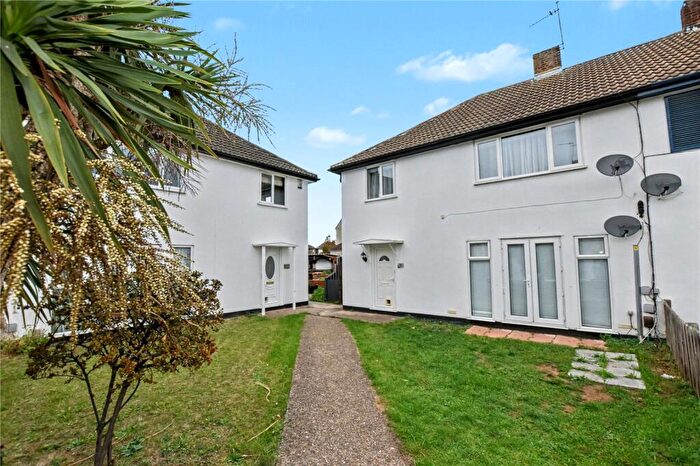 2 Bedroom Maisonette For Sale In Mera Drive, Bexleyheath, DA7
