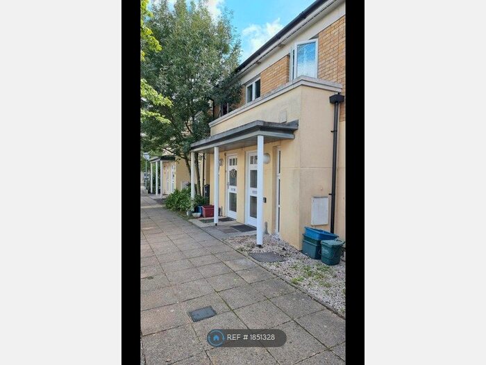 3 Bedroom Terraced House To Rent In Feltham, Feltham, TW13