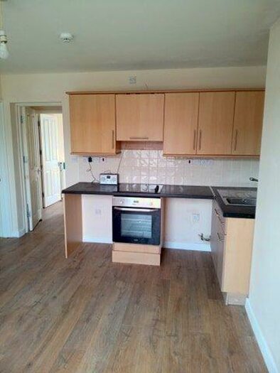 2 Bedroom Flat To Rent In Parkend Road, GL1