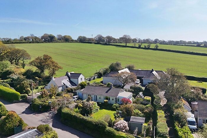 2 Bedroom Detached Bungalow For Sale In Passage Hill, Mylor, TR11