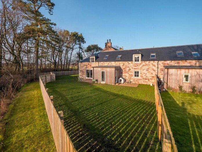 4 Bedroom Terraced House To Rent In Cockburnhill Road, Balerno, Midlothian, EH14