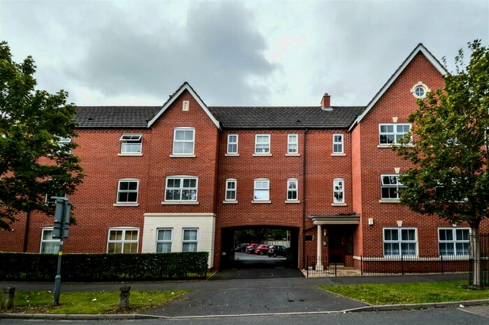 2 Bedroom Apartment To Rent In Brandwood Crescent, Kings Norton, Birmingham, West Midlands, B30