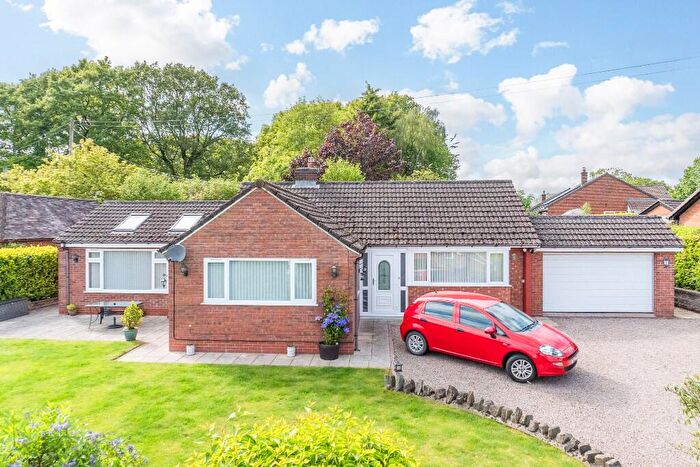 3 Bedroom Detached Bungalow For Sale In Highwood, Edwyn Ralph, HR7