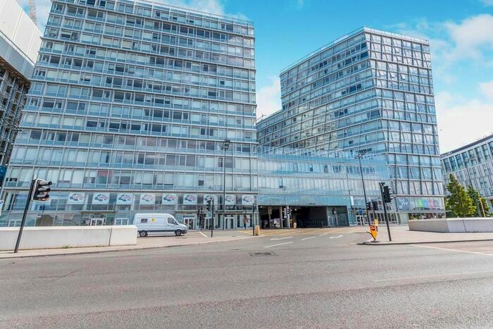 2 Bedroom Flat To Rent In One Park West, Strand Street, Liverpool, L1