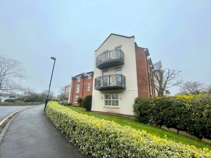 2 Bedroom Apartment To Rent In Wick Point Mews, Christchurch, BH23