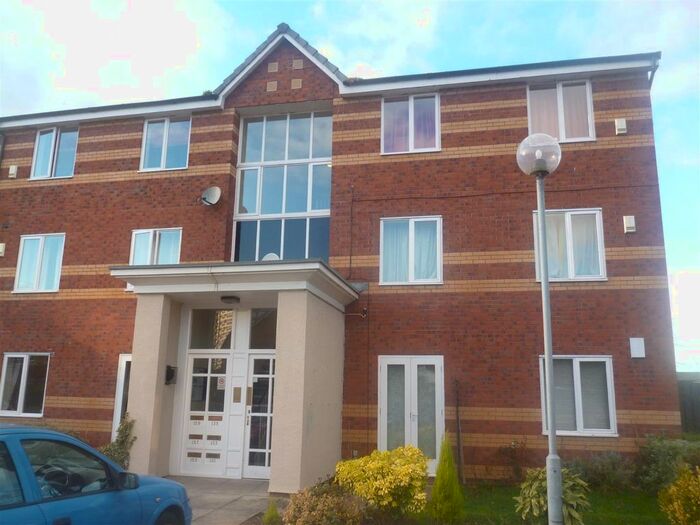 2 Bedroom Flat To Rent In Blackburn Street, Trinity Riverside, Salford, M3