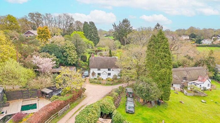 2 Bedroom Detached House For Sale In Frogham Hill, Frogham, SP6