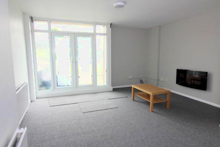 2 Bedroom Maisonette To Rent In White Thorns View, **Available Now S**, S8