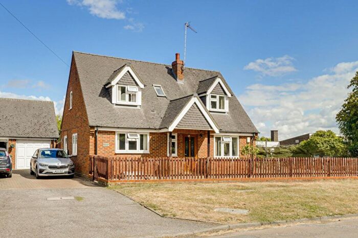 3 Bedroom Detached Bungalow For Sale In Bragenham Side, Stoke Hammond, Milton Keynes, MK17