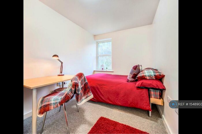 4 Bedroom Flat To Rent In Greenhill Road, Winchester, SO22