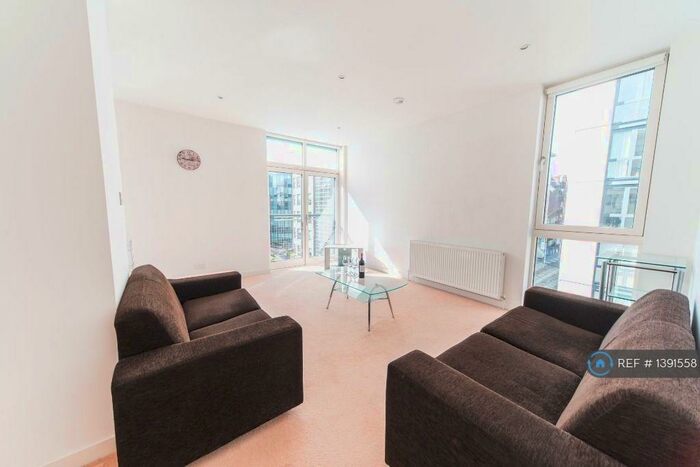 2 Bedroom Flat To Rent In Oswald Street, Glasgow, G1