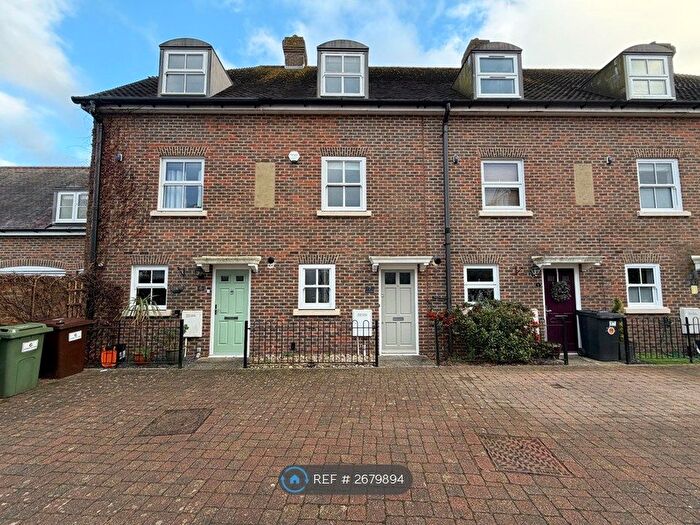 4 Bedroom Terraced House To Rent In Anisa Close, West Malling, ME19