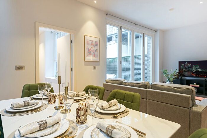 3 Bedroom Flat To Rent In Arlington Road, London, NW1