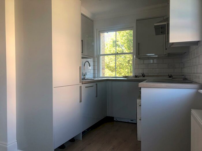 1 Bedroom Flat To Rent In New London Road, Chelmsford, CM2