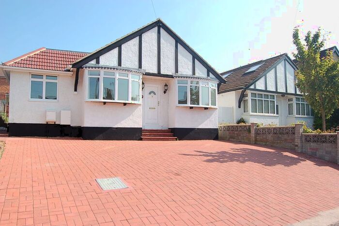 4 Bedroom Detached House To Rent In Harefield Road, North Uxbridge, Middlesex, UB8