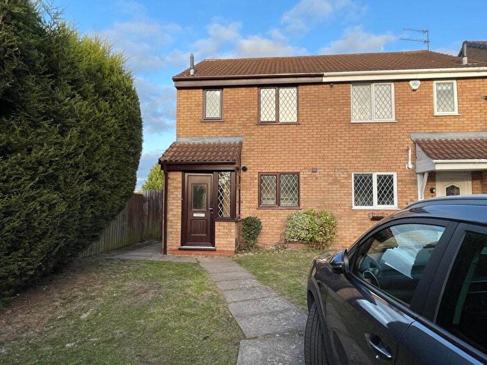 2 Bedroom Semi-Detached House To Rent In Vicarage Close, Brierley Hill, West Midlands, DY5