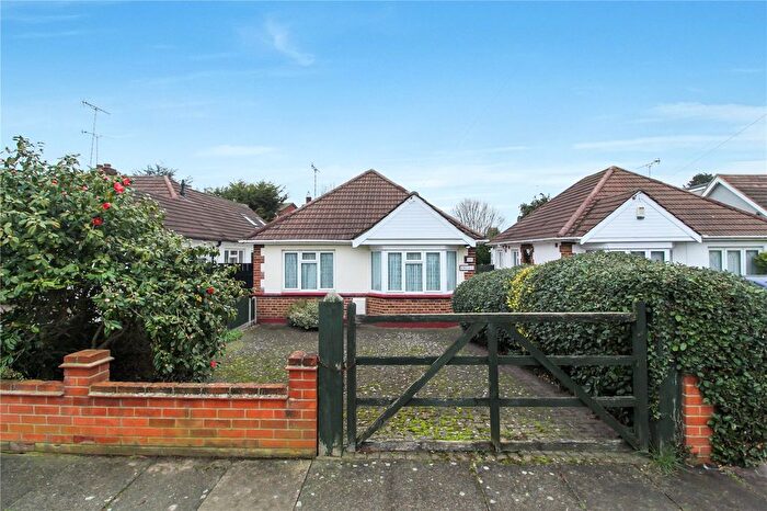 2 Bedroom Bungalow For Sale In Essex Gardens, Leigh-On-Sea, Essex, SS9