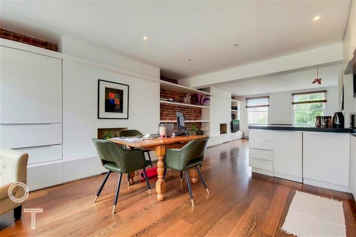 2 Bedroom Maisonette To Rent In Caversham Road, Kentish Town, NW5