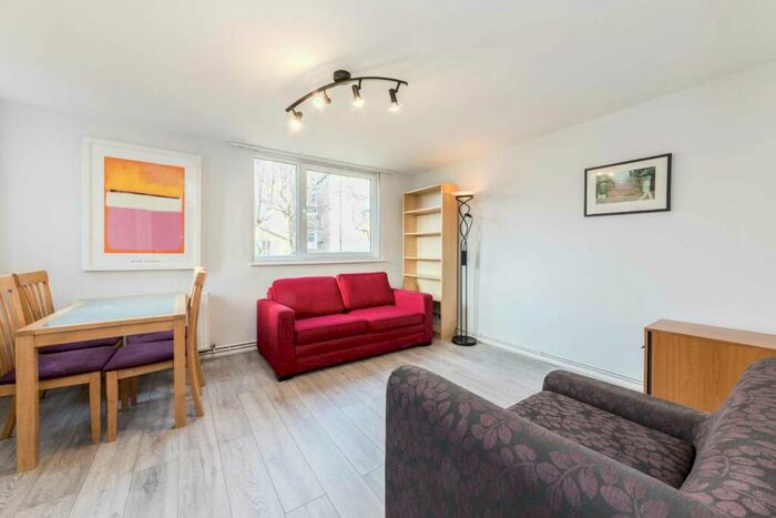 1 Bedroom Flat To Rent In Hanson Close, Balham, SW12