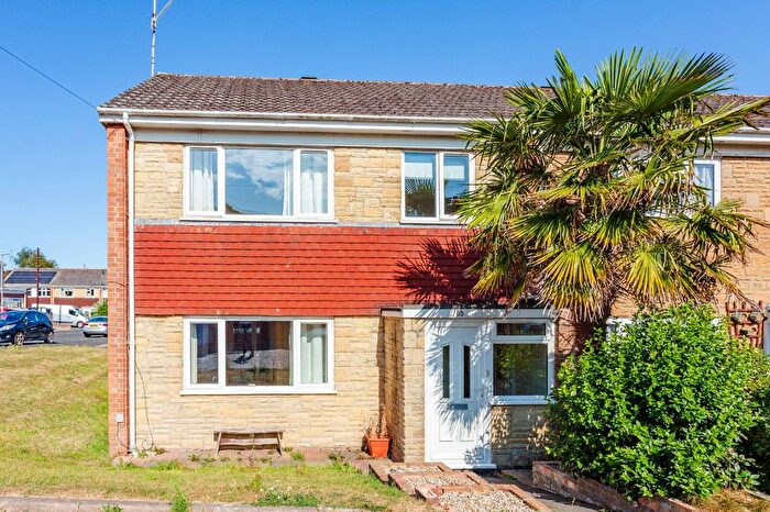 3 Bedroom End Of Terrace House To Rent In Fishweir Fields, Bridport, DT6