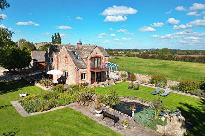 4 Bedroom Detached House For Sale In Silver Street, Bourton, Swindon, Oxfordshire, SN6