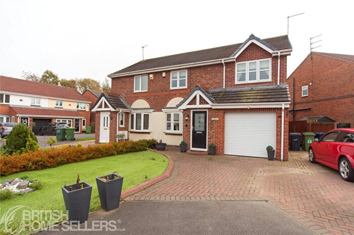 3 Bedroom Semi Detached House For Sale In Berryfield Close, Sunderland, Tyne And Wear, SR3